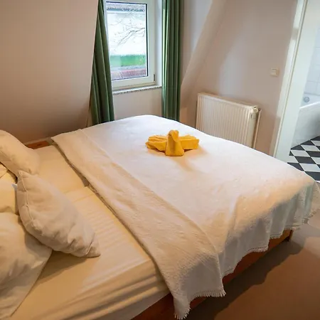 Strandvilla Drei Maederl Haus *